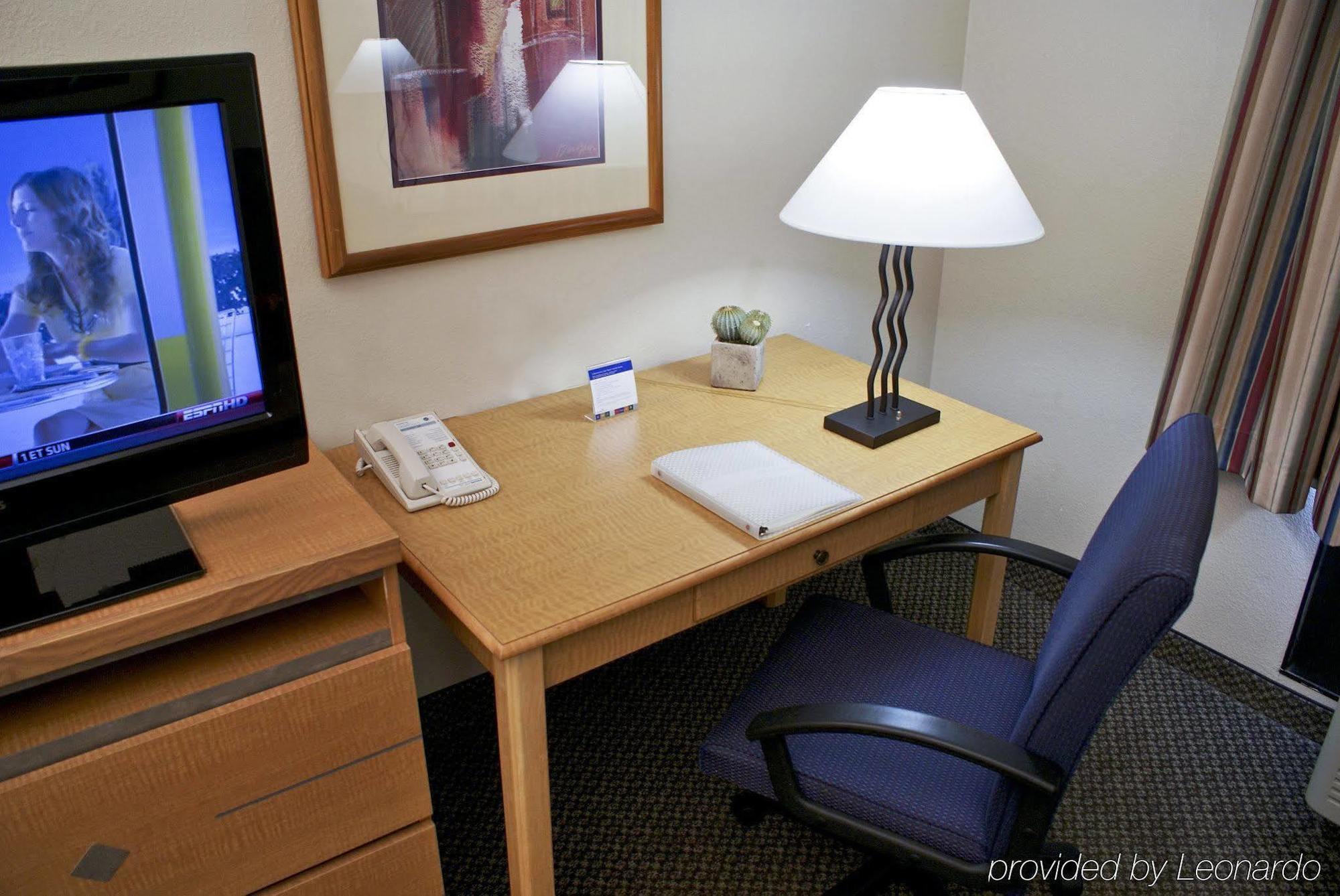 Hampton Inn Las Vegas/Summerlin Номер фото